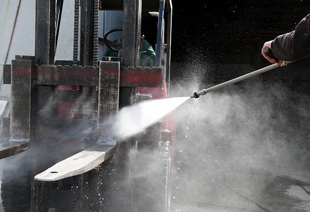 Best Soft Washing for Delicate Surfaces in Cedarburg, WI
